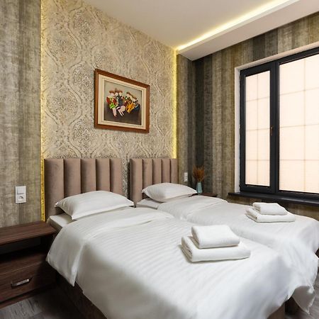 Istanbul Hotel Ташкент Екстериор снимка