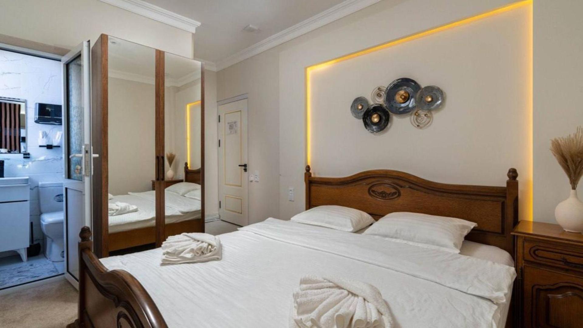 Istanbul Hotel Ташкент Екстериор снимка